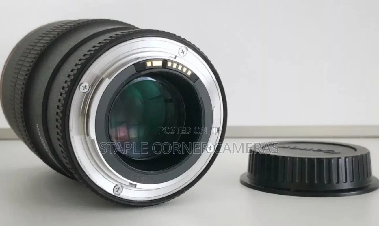 Canon Ef 100mm F/2.8l Is the Macro Lens