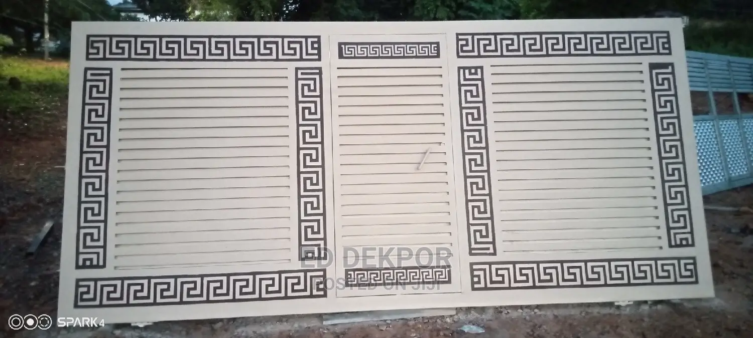 Sliding Gate With Galvanized Materials