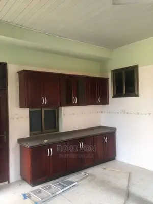 7bdrm House in Dr Roko, Spintex for Rent