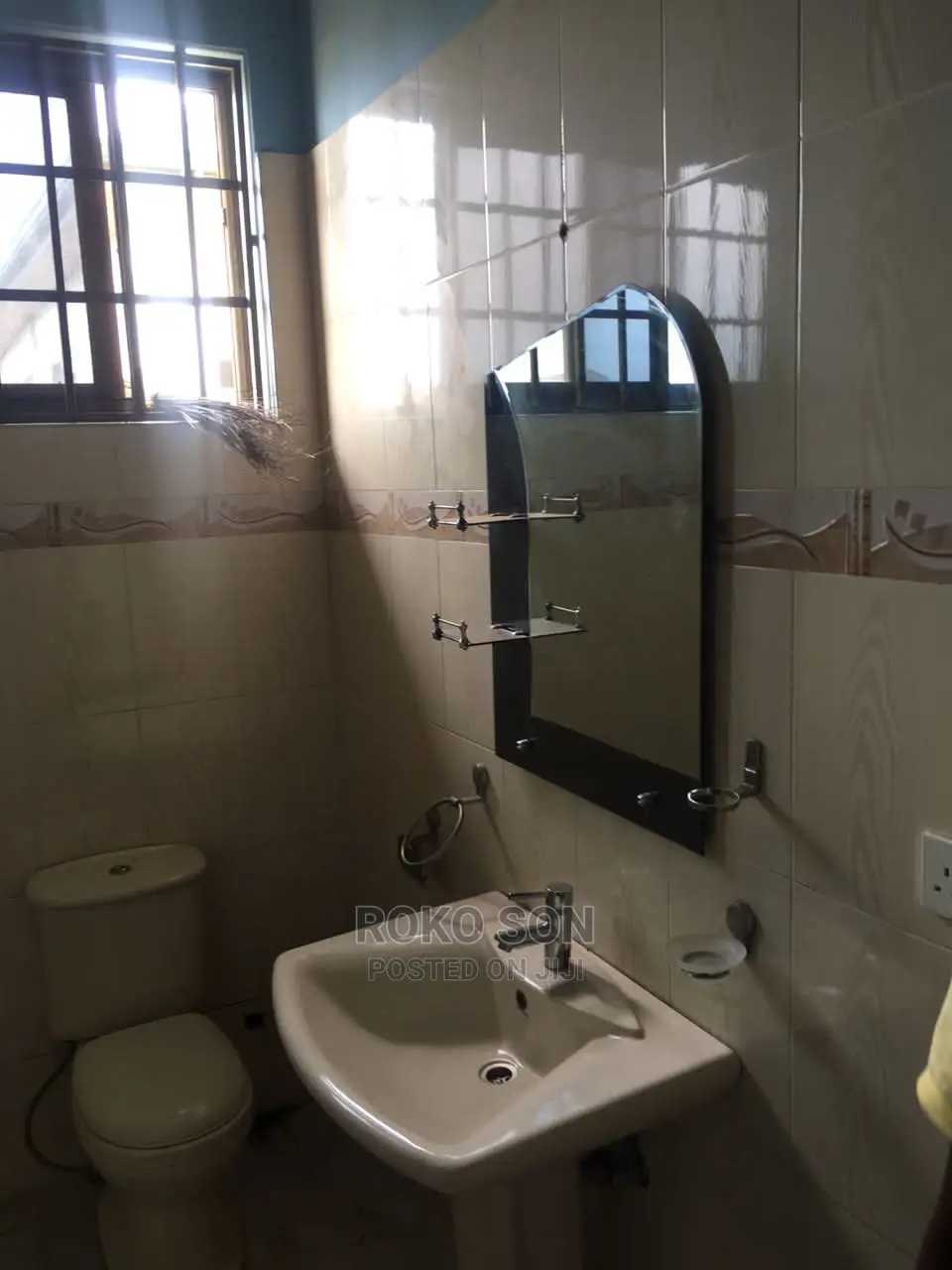 7bdrm House in Dr Roko, Spintex for Rent