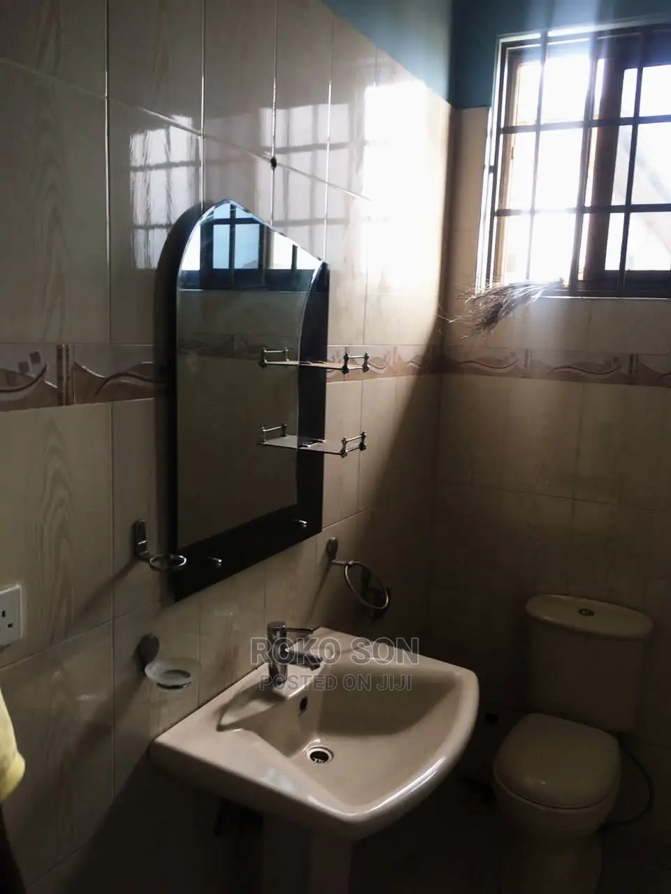 7bdrm House in Dr Roko, Spintex for Rent