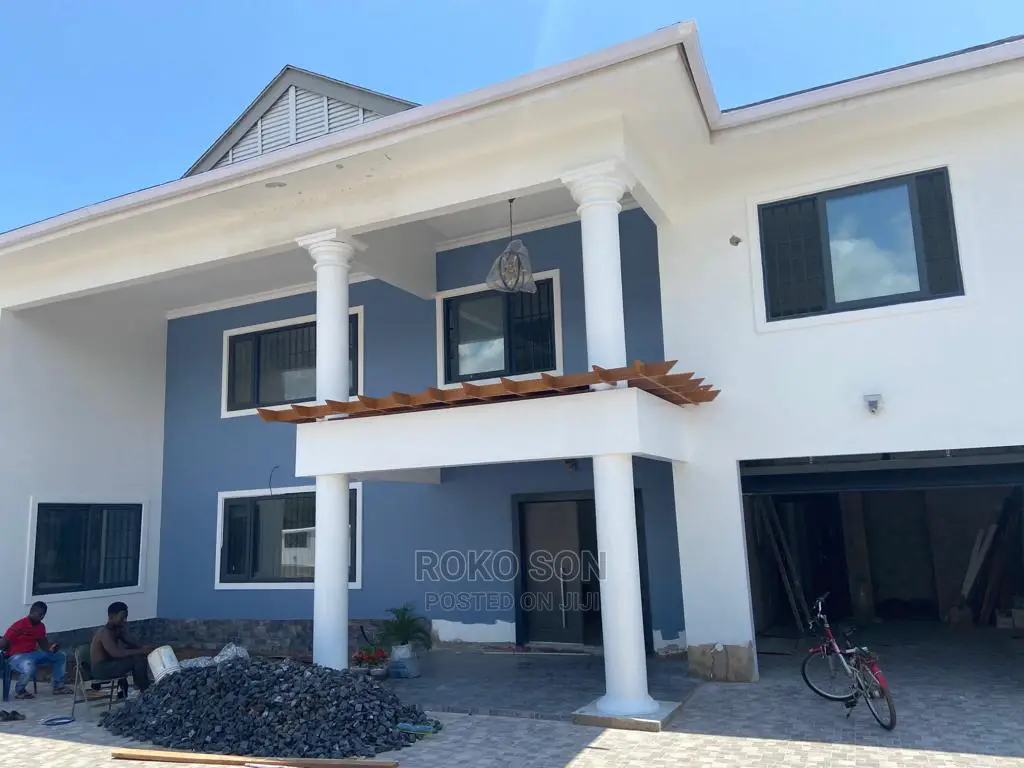5bdrm Duplex in Dr Roko, Spintex for rent