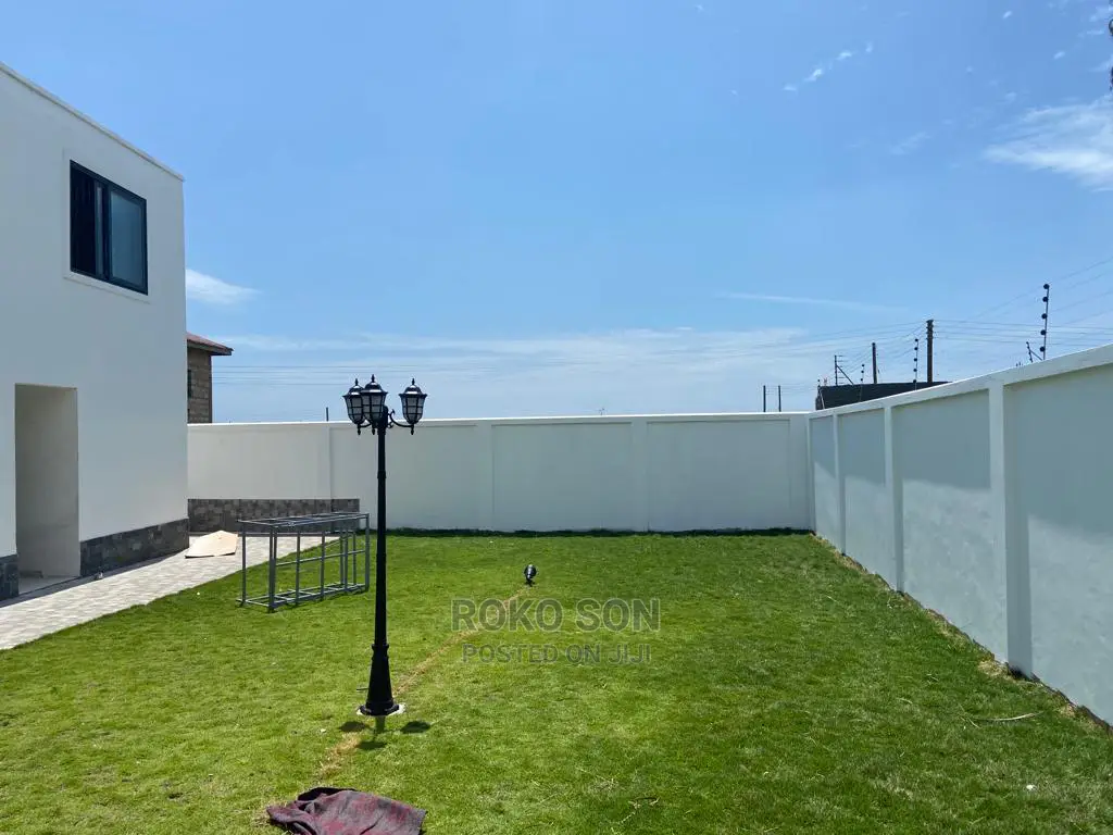 5bdrm Duplex in Dr Roko, Spintex for rent