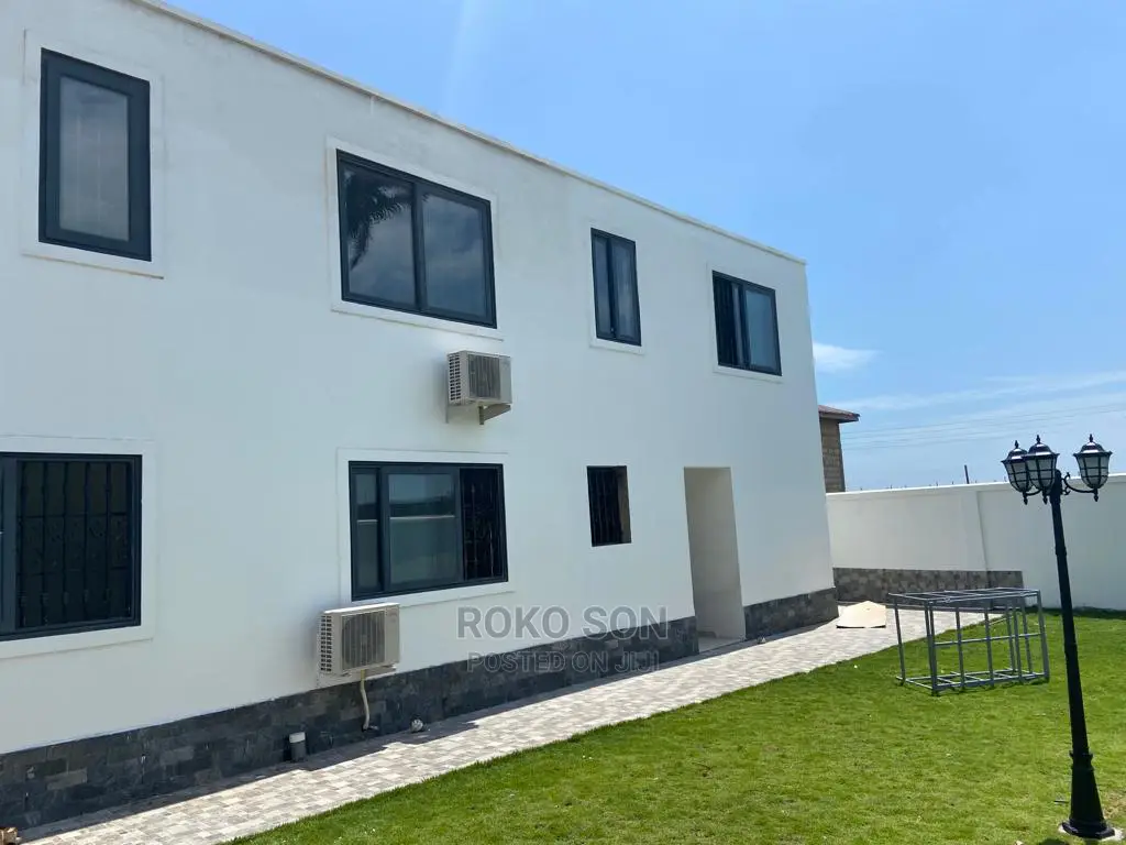 5bdrm Duplex in Dr Roko, Spintex for rent