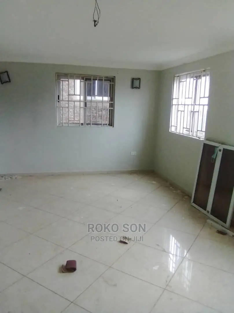 4bdrm Duplex in Dr Roko, North Kaneshie for rent