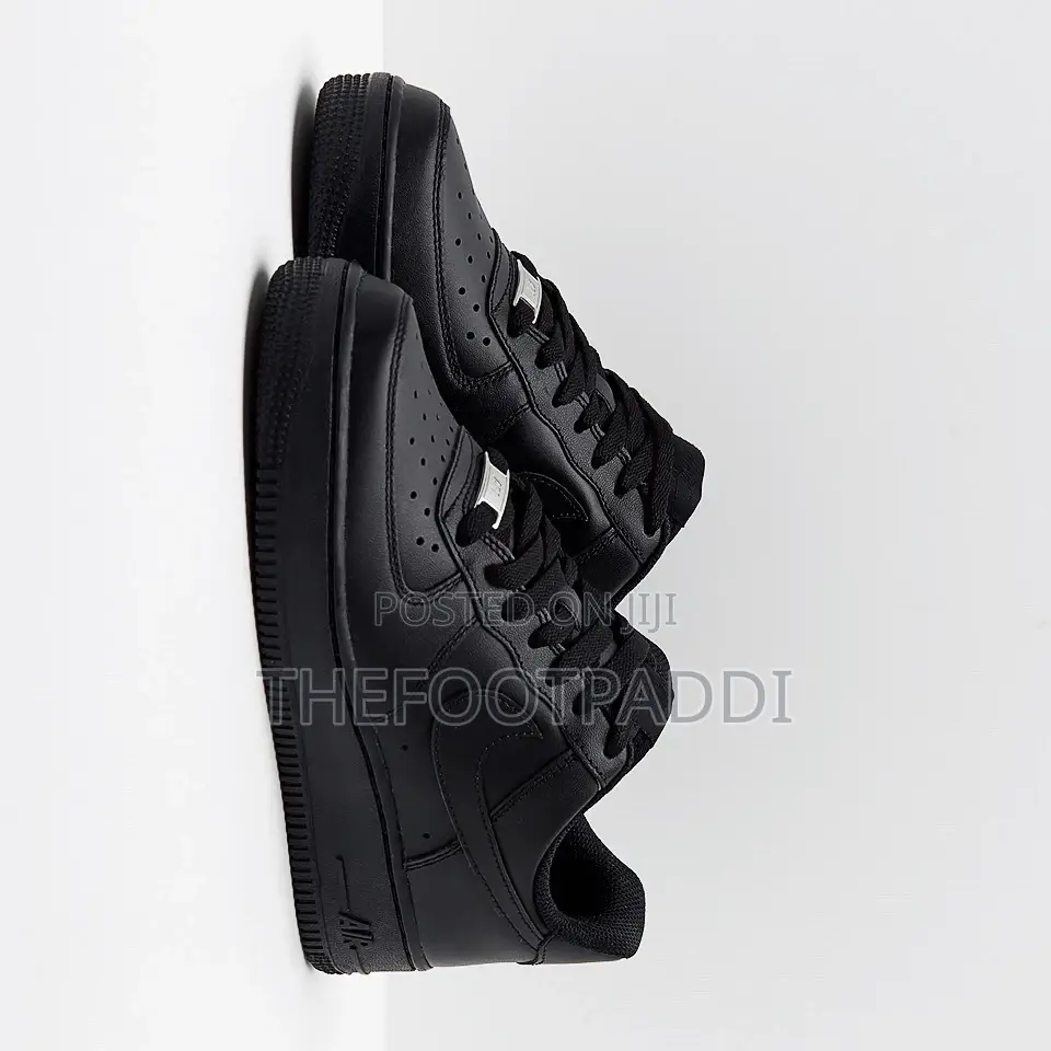 Nike Air Force 1 (Plane)