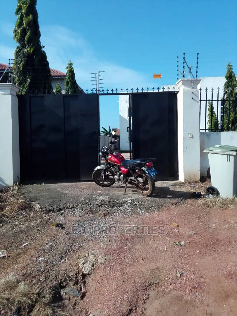 2bdrm Apartment in E a Properites, Valley View Area for Rent