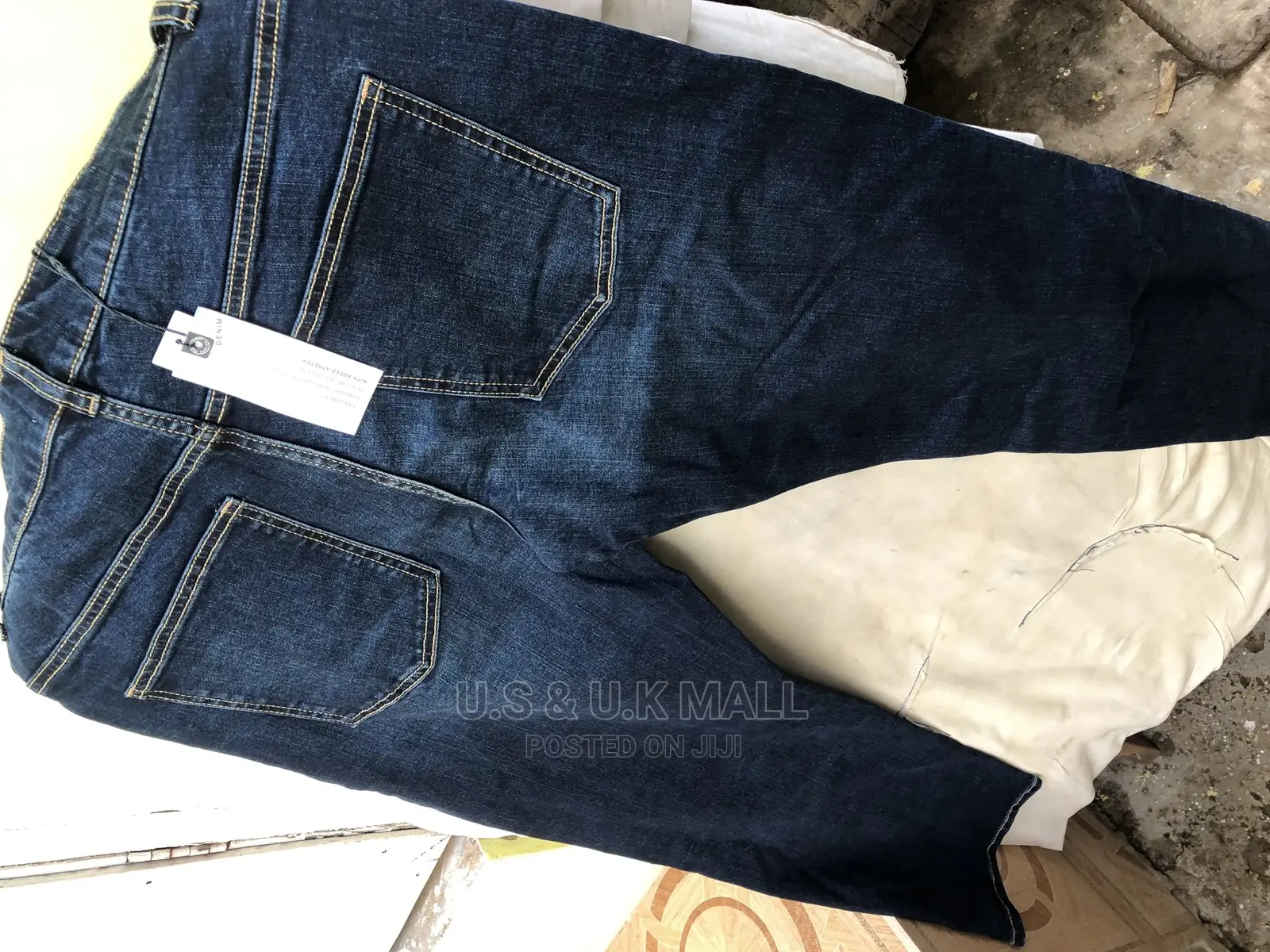 Straight Easy Denim Jeans Waist 32 and Length 32