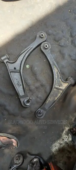 Honda Ridgeline 2006-2014 LOWER ARM Pair in Stock