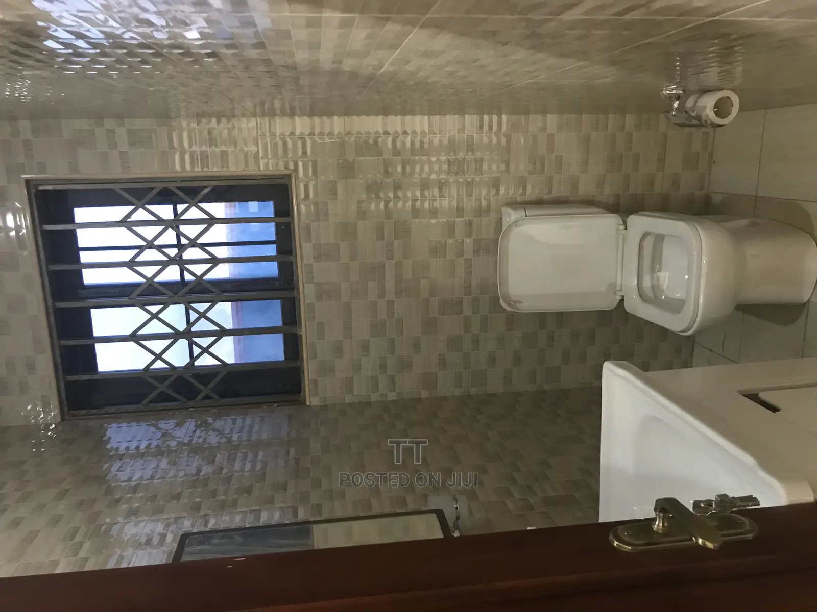 2bdrm Apartment in Grada Estates, New Town for rent