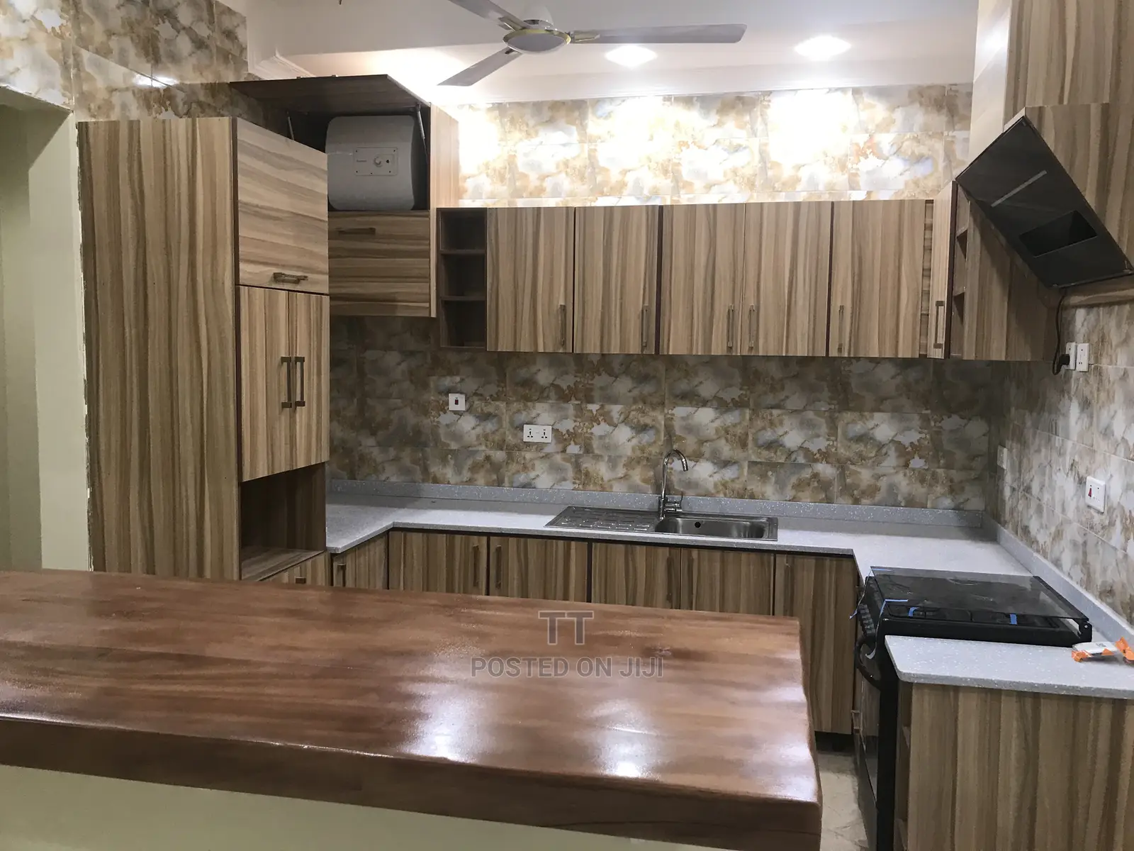 2bdrm Apartment in Grada Estates, New Town for rent