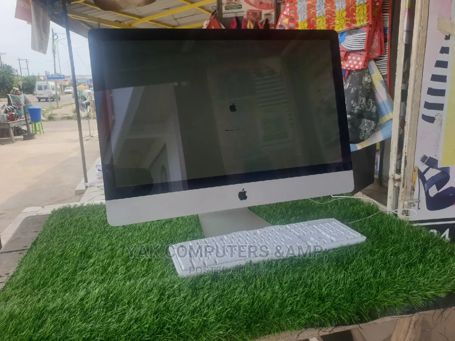 Desktop Computer Apple iMac 8GB Intel Core I5 HDD 256GB
