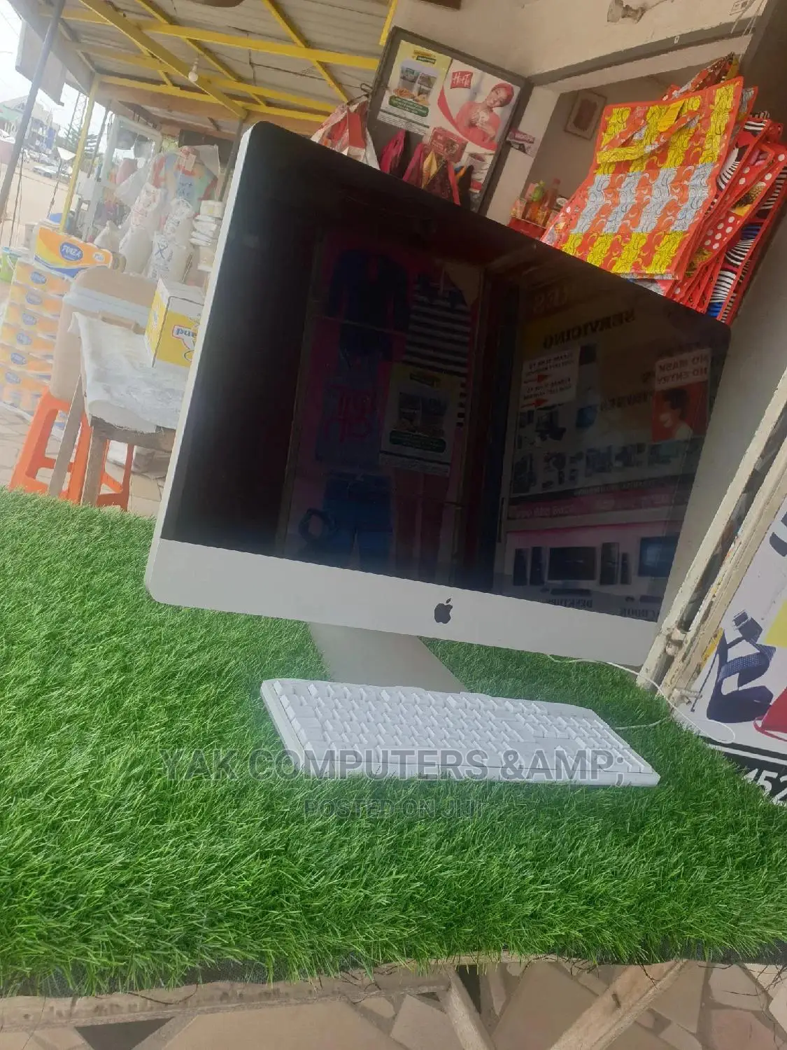 Desktop Computer Apple iMac 8GB Intel Core I5 HDD 256GB