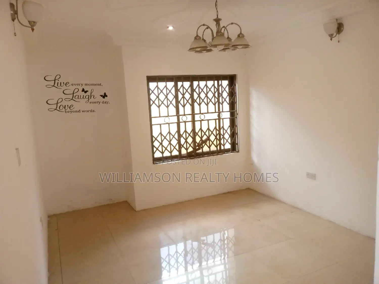 4bdrm Duplex in Community 18 Estate, Spintex for rent