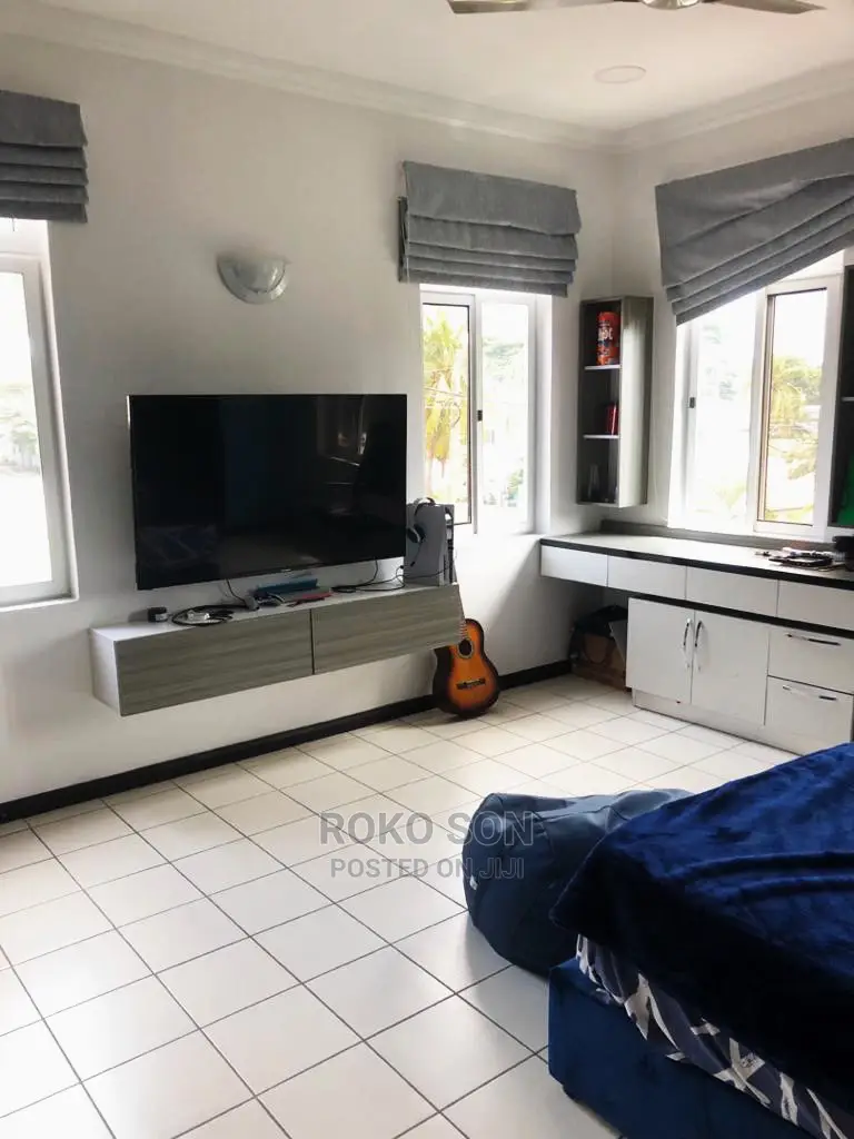 5bdrm Duplex in Dr Roko, North Ridge for Sale