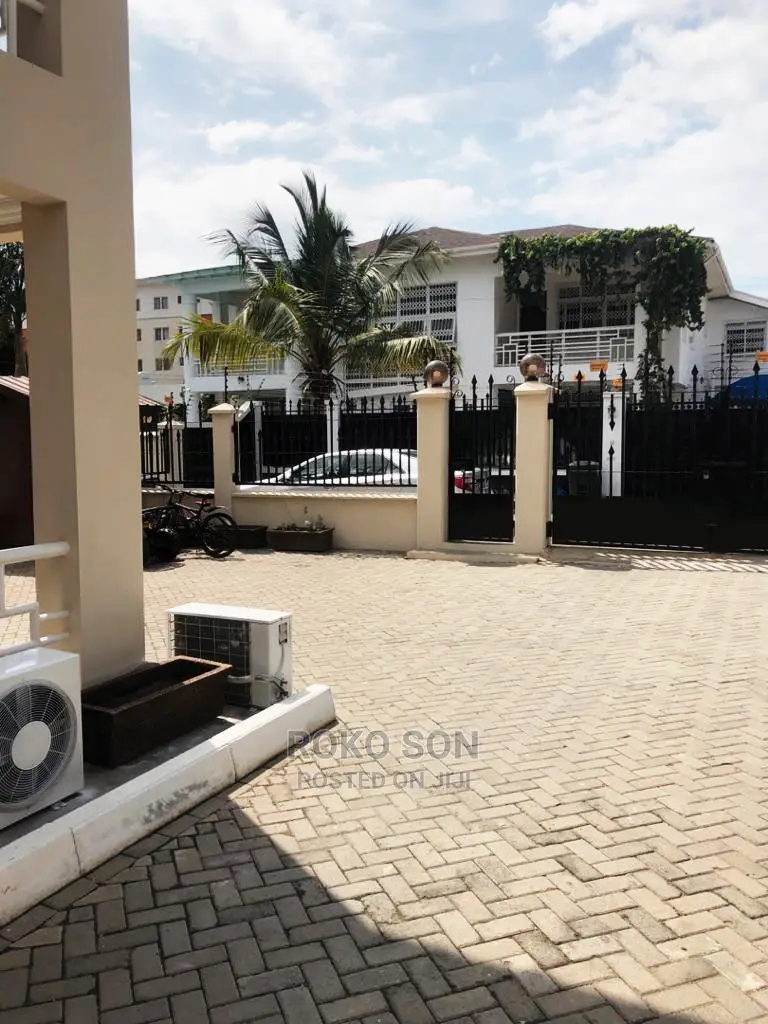 5bdrm Duplex in Dr Roko, North Ridge for Sale
