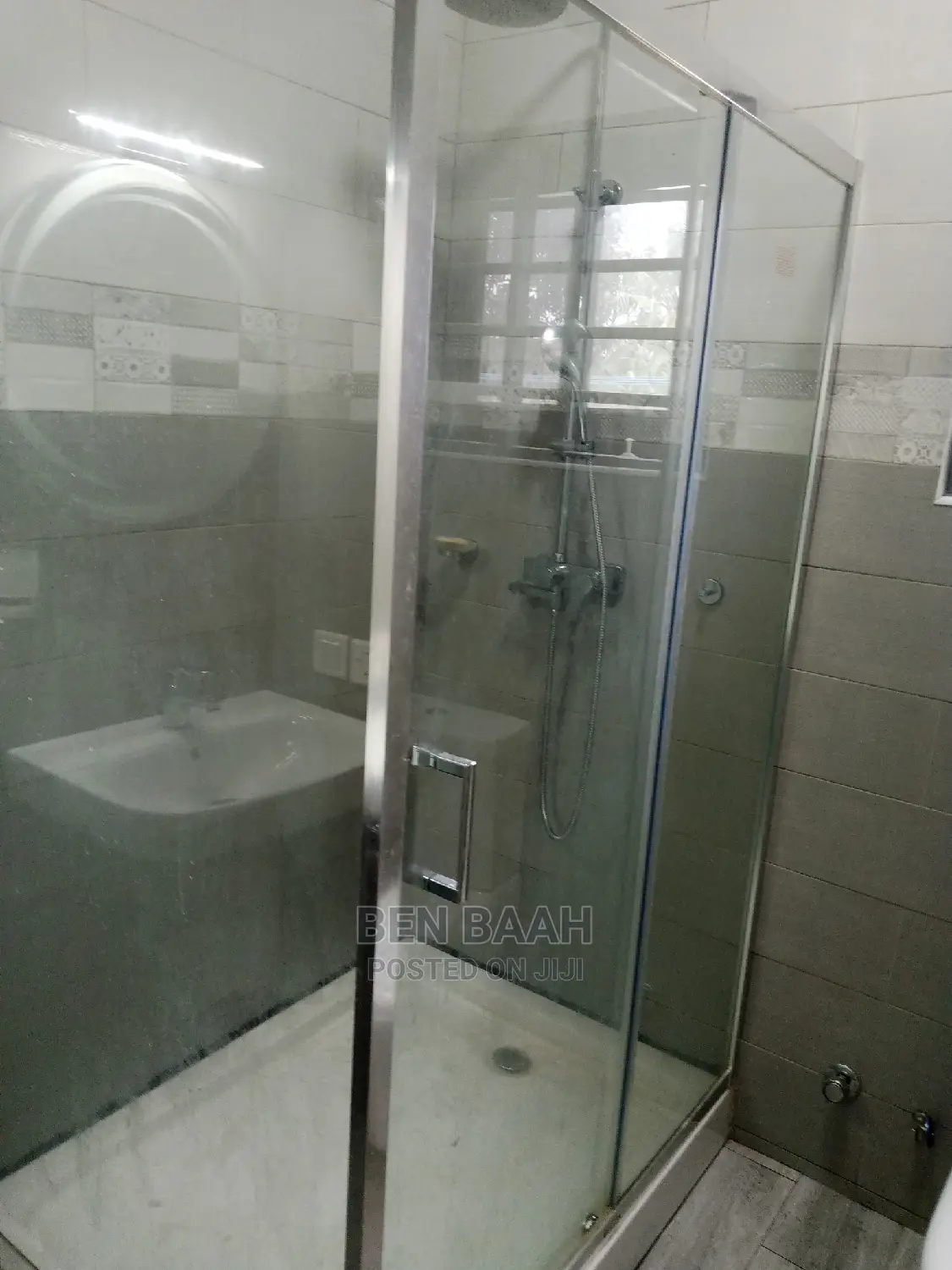 1bdrm Apartment in Ben Properties, School Area for rent