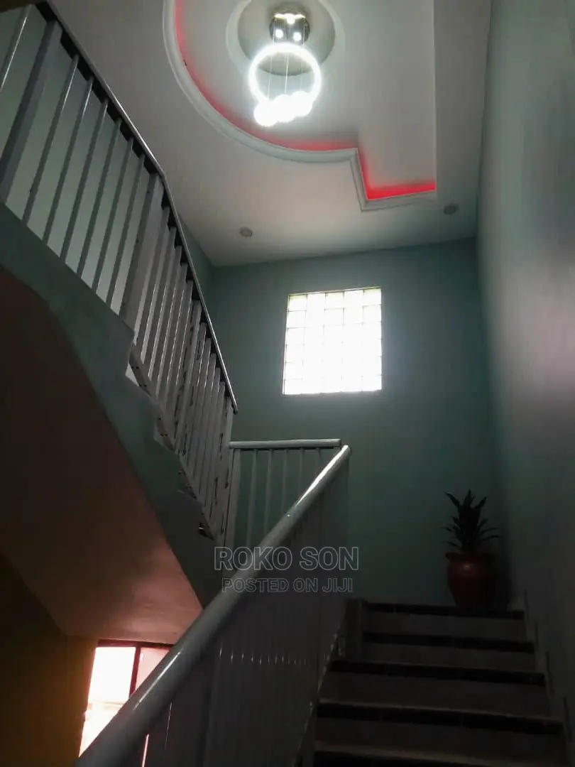 5bdrm Duplex in Dr Roko, Dome for Sale