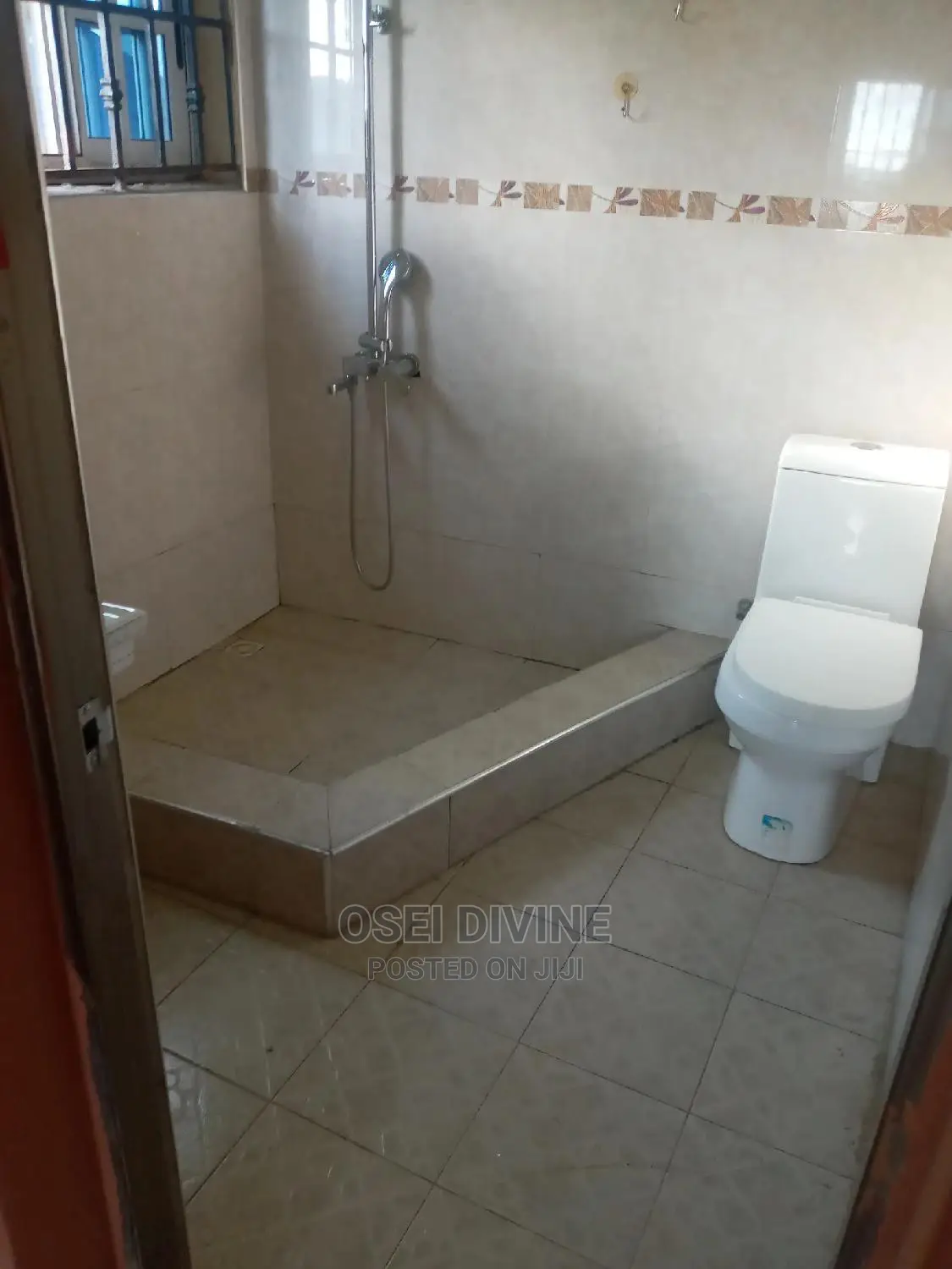 Exe 2-Bedrooms Apartment Dansoman Roundabout