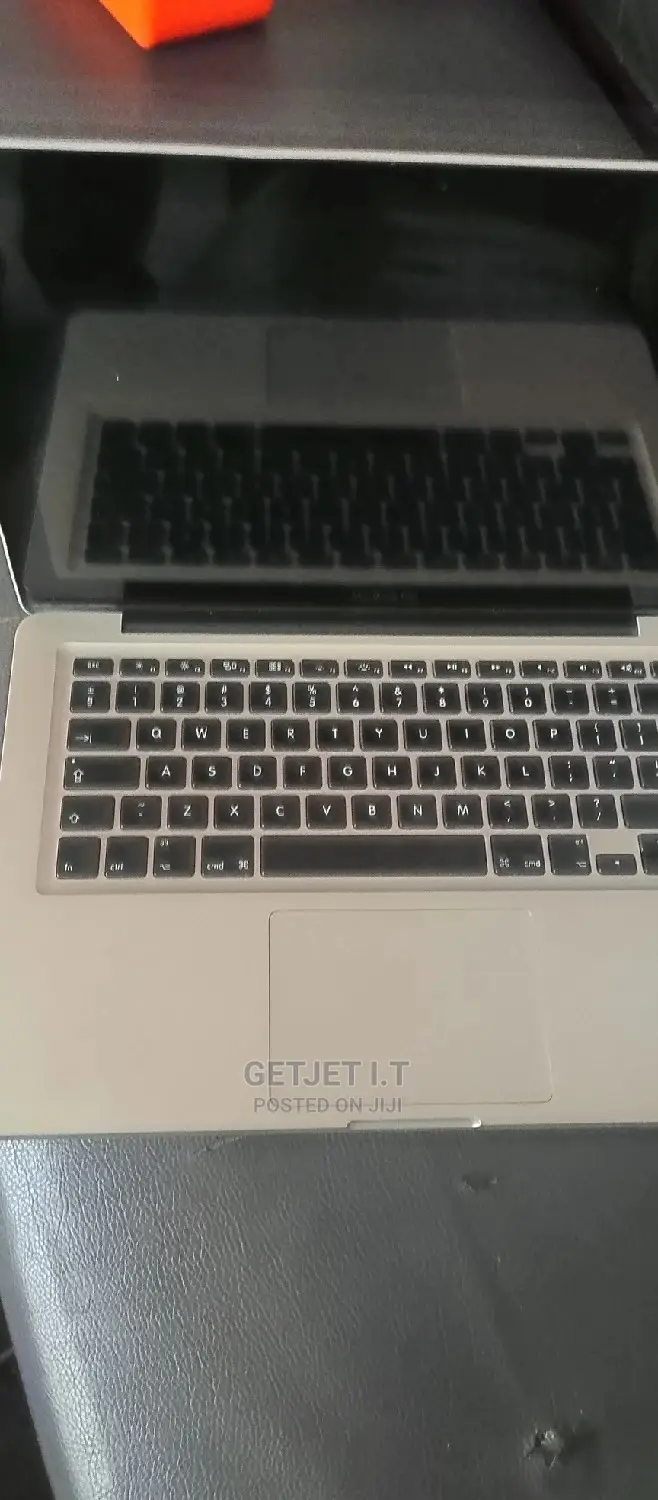Laptop Apple MacBook 2012 8GB Intel Core I5 HDD 500GB