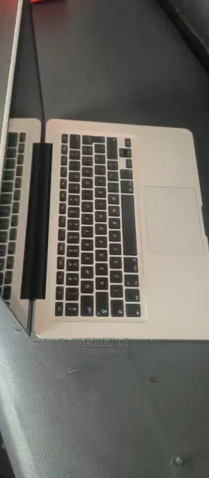Laptop Apple MacBook 2012 8GB Intel Core I5 HDD 500GB