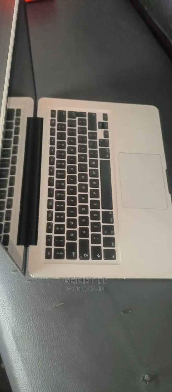 Laptop Apple MacBook 2012 8GB Intel Core I5 HDD 500GB