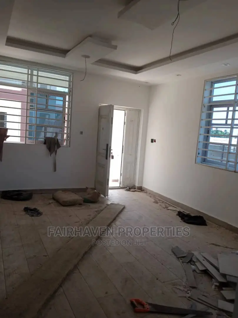 2bdrm Apartment in Tseaddo, Airport Residential Area for Rent