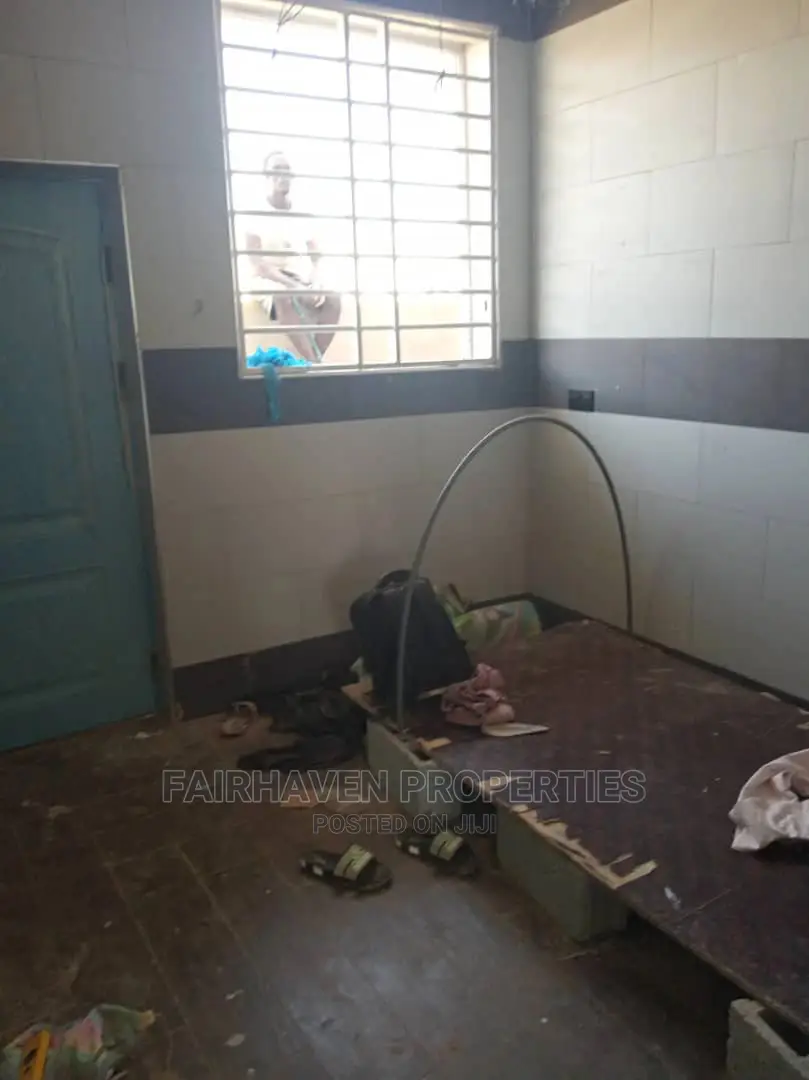 2bdrm Apartment in Tseaddo, Airport Residential Area for Rent