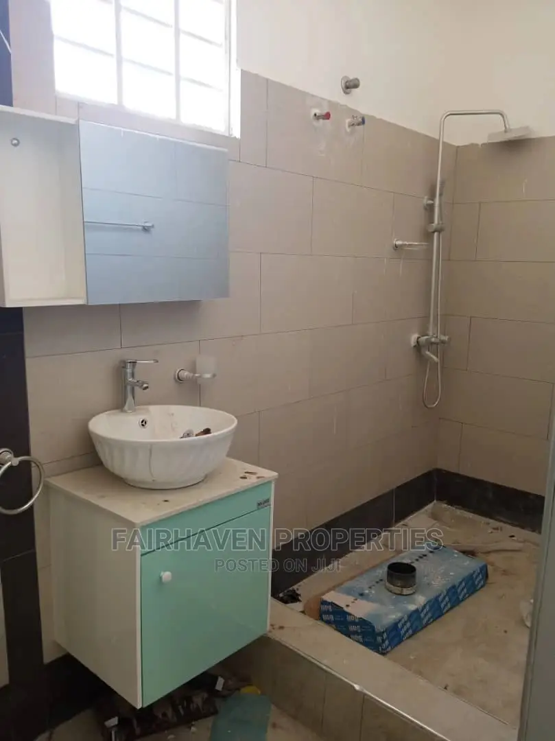 2bdrm Apartment in Tseaddo, Airport Residential Area for Rent