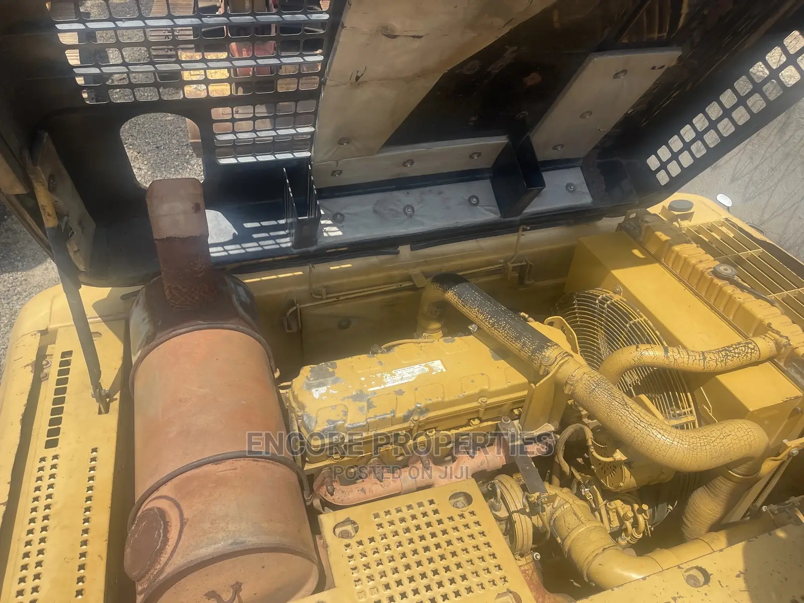 Alert 330CL , 330DL , 330BL Foreign Excavators on Sale
