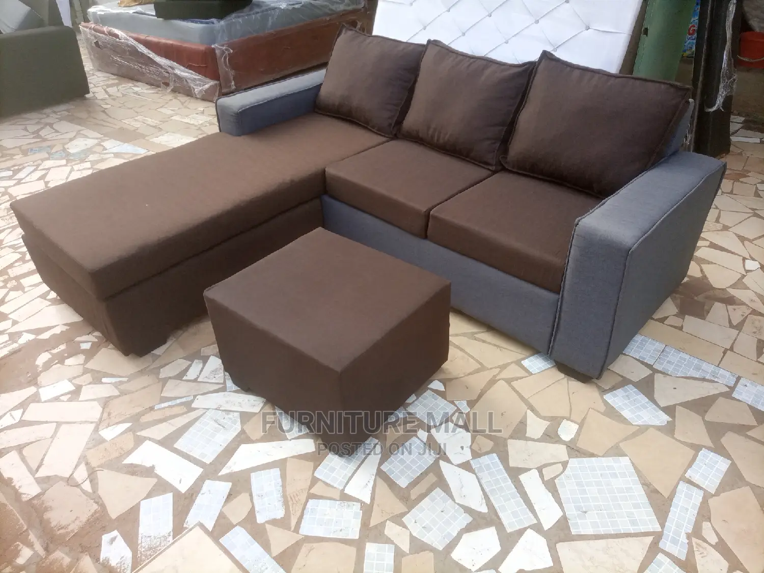 Italian L Shaped Sofa. Free Delivery