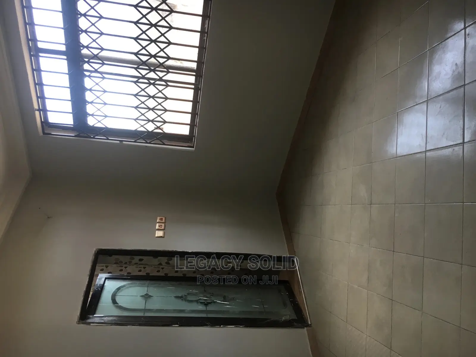 2bdrm Apartment in Legacy Consult, Ledzokuku-Krowor for rent