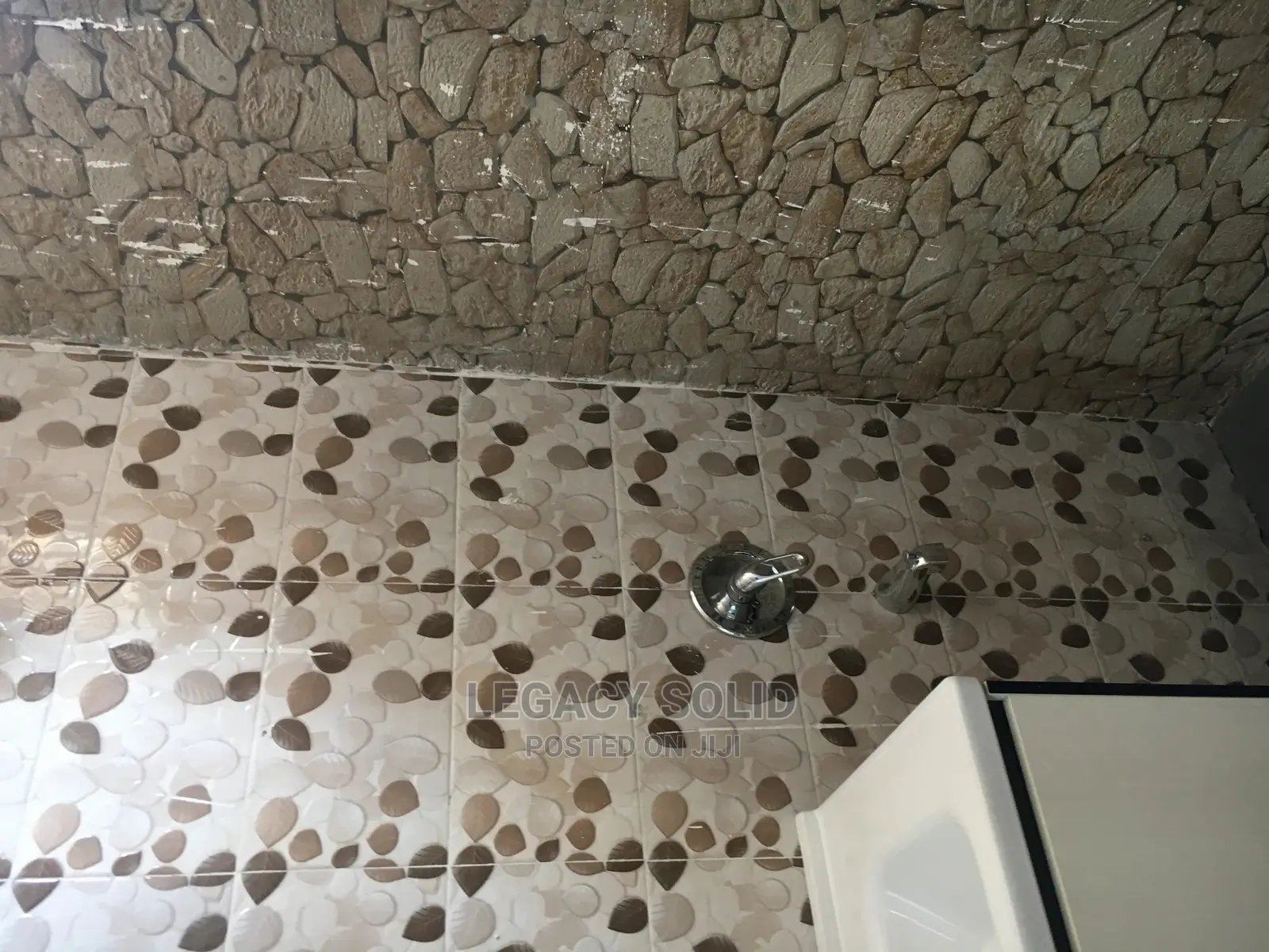 2bdrm Apartment in Legacy Consult, Ledzokuku-Krowor for rent