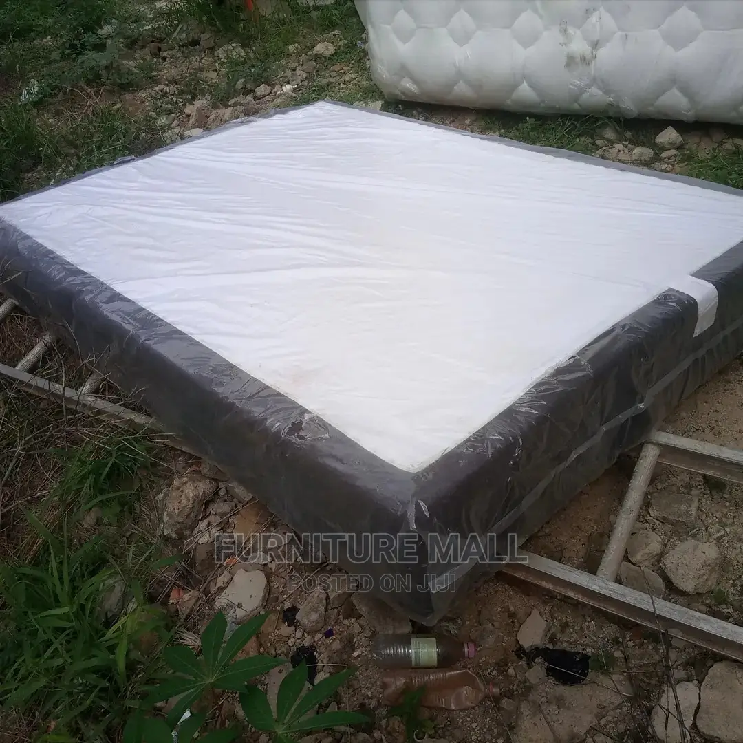 Clean Canadian Queensize Mattress 13". Free Delivery