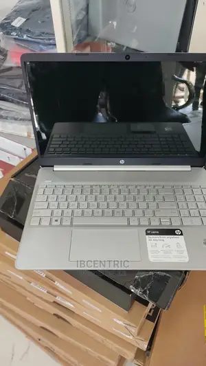 New Laptop HP Pavilion 15 8GB Intel Core I3 HDD 1T