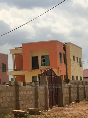 4bdrm Block of Flats in E a Properties, Valley View Area for Sale