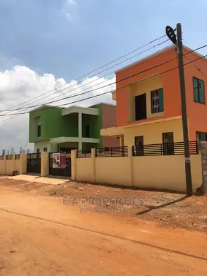 4bdrm Block of Flats in E a Properties, Valley View Area for Sale