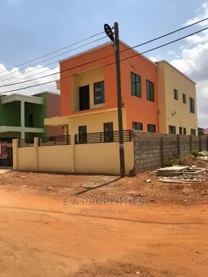 4bdrm Block of Flats in E a Properties, Valley View Area for Sale