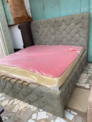 Lovely Exe 72x75 Qurens Bed Plus Matress . Free Del