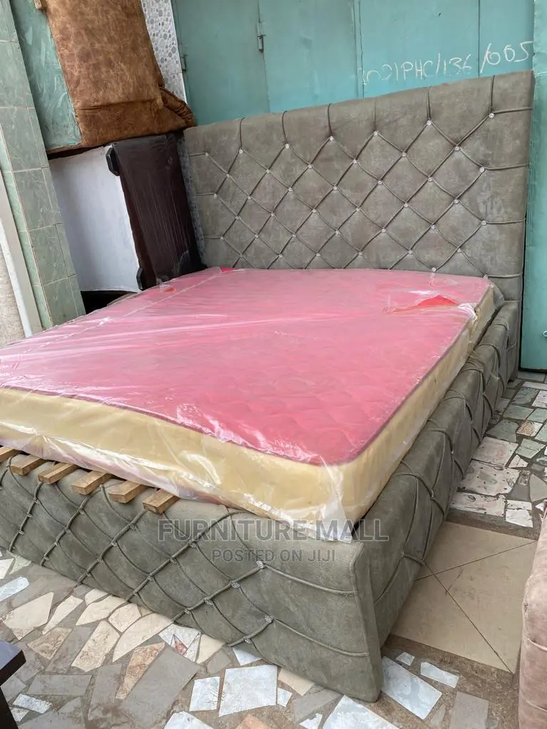 Lovely Exe 72x75 Qurens Bed Plus Matress . Free Del
