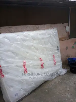 Queens Mattress 13"  From Canada 🇨🇦. Free Delivery