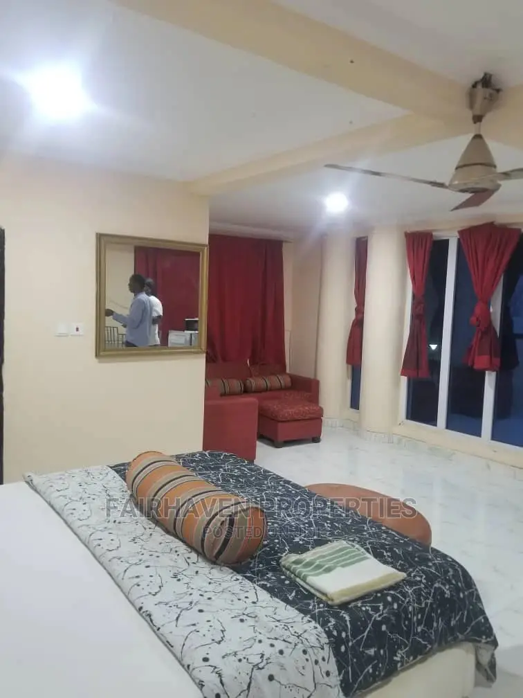 Furnished Studio Apartment in Fair Haven, Osu for Rent