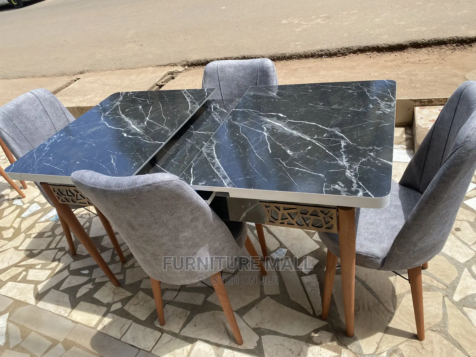 Quality Dining Tables With Chairs. Free Delivery