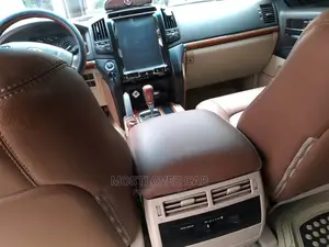 Car Rental Landcruisers for Business Trip and Conference