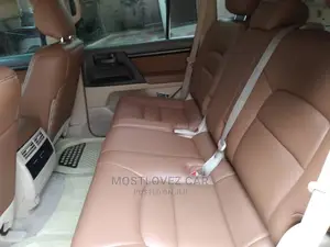 Car Rental Landcruisers for Business Trip and Conference
