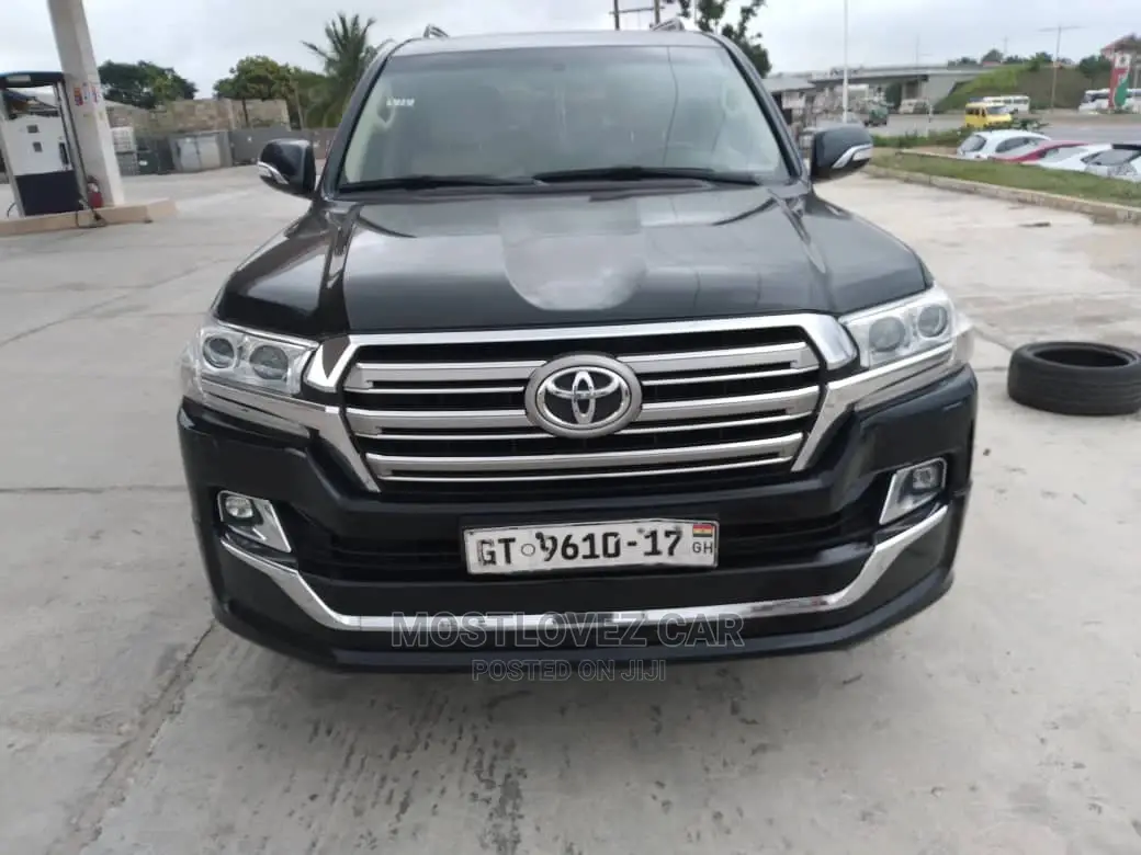 Car Rental Landcruisers for Business Trip and Conference