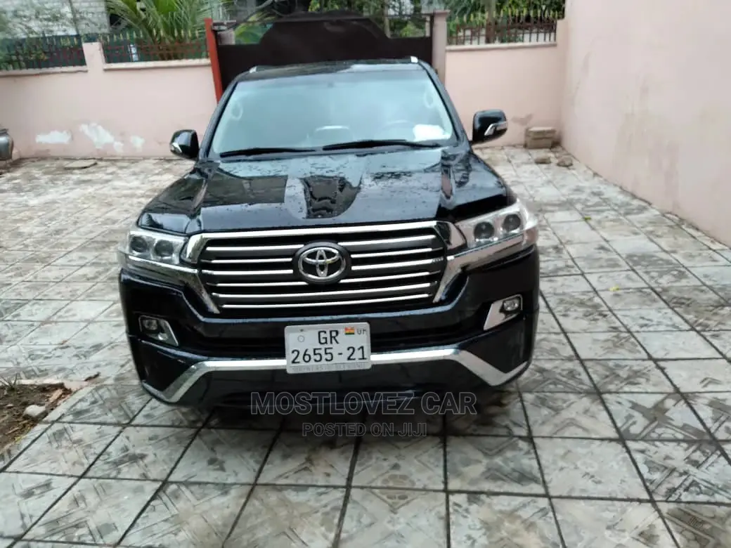 Car Rental Landcruisers for Business Trip and Conference