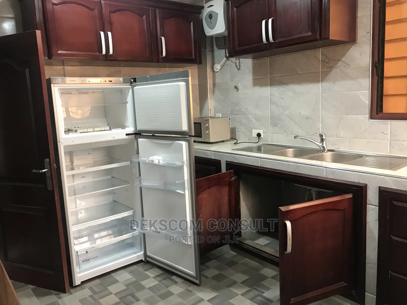 Furnished 3bdrm Apartment in Adenta for rent
