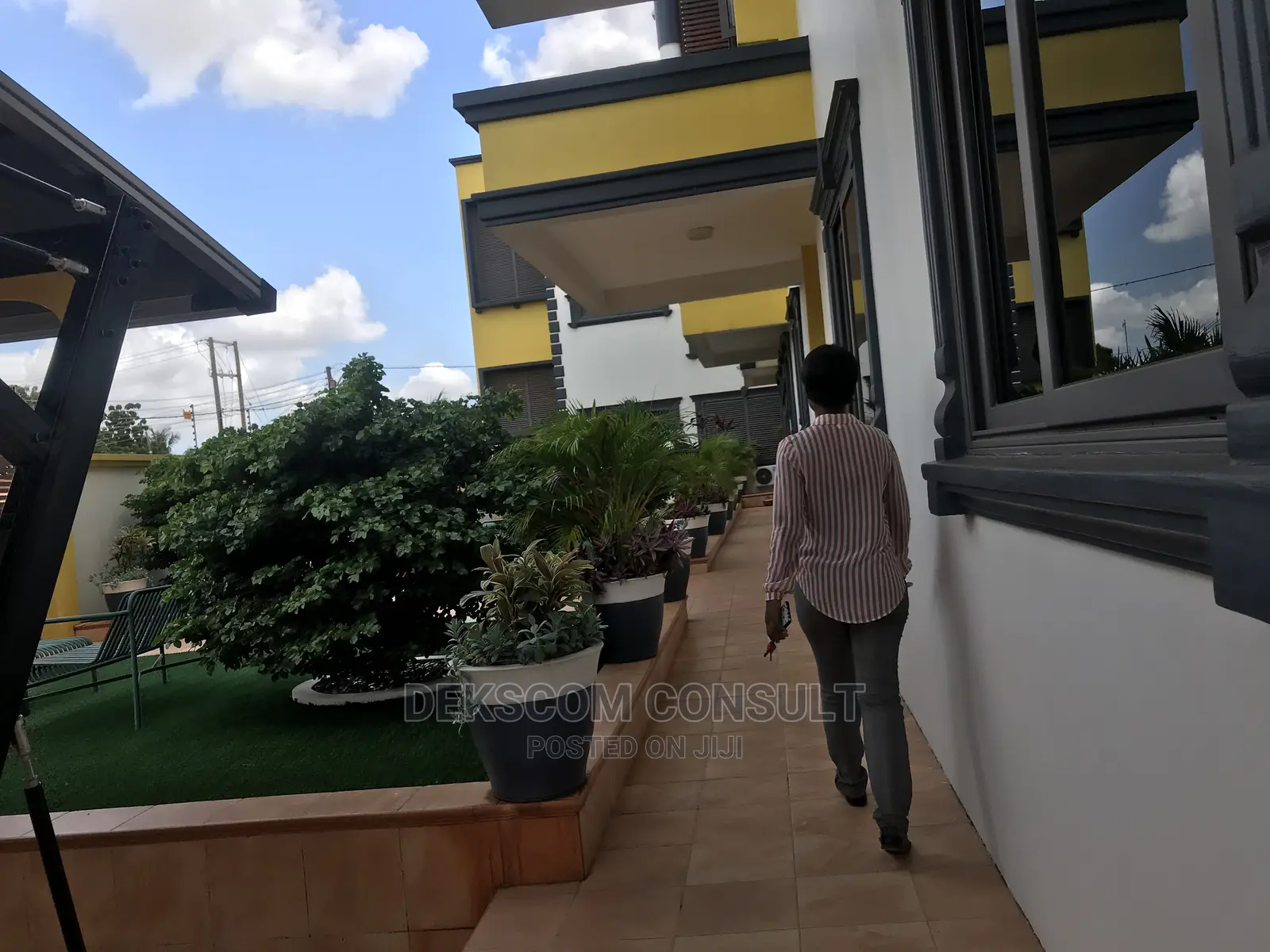 Furnished 3bdrm Apartment in Adenta for rent