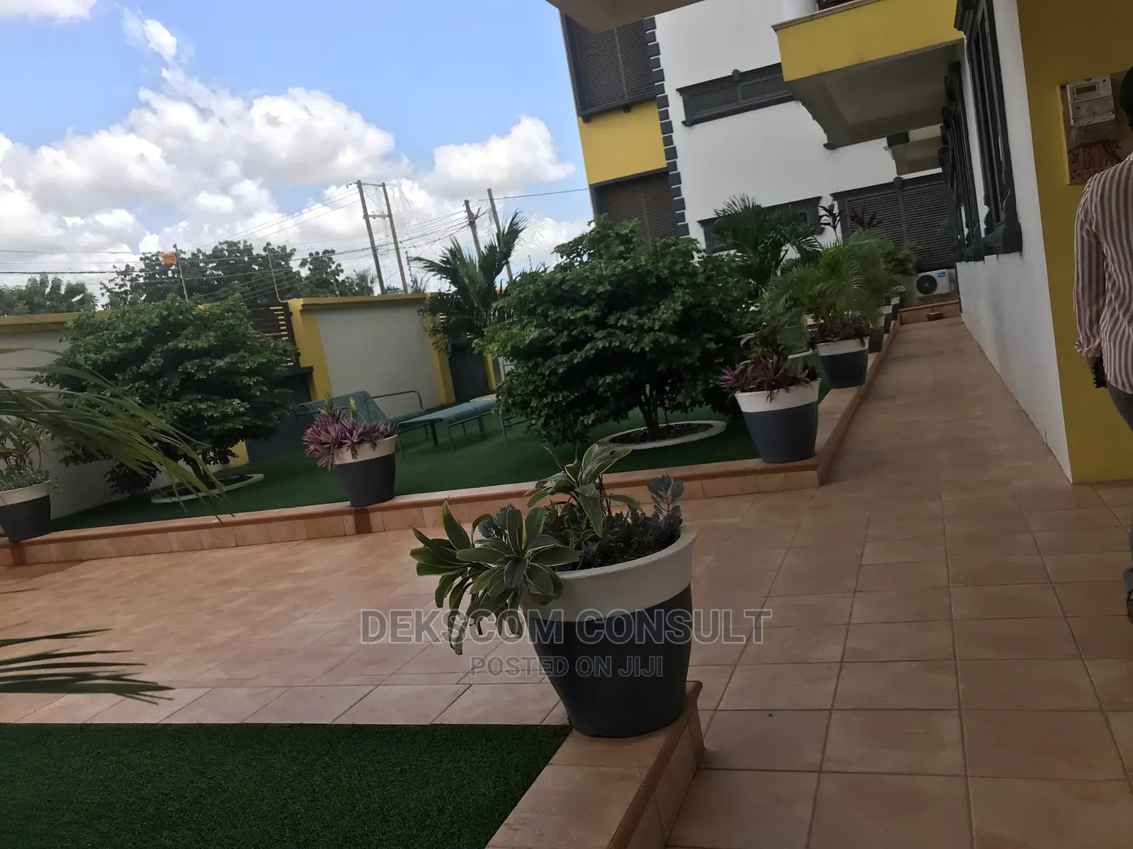 Furnished 3bdrm Apartment in Adenta for rent